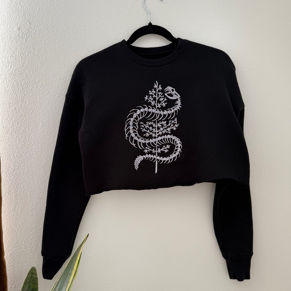 Black Crop Sweater Size XS with Snake Print from Lost Canyon Press